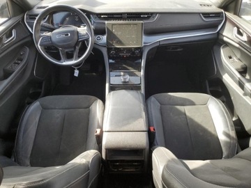 Jeep Grand Cherokee IV 2022 Jeep Grand Cherokee LAREDO 2022, od ubezpieczalni 3.6 Benzyna 293KM, zdjęcie 7