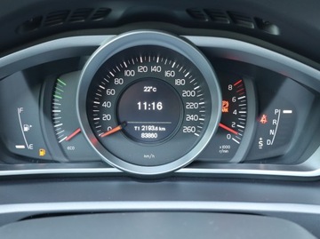 Volvo V40 II Cross Country Facelifting 2.0 T4 190KM 2018 Volvo V40 Cross Country 2.0 T4 AWD, Salon Polska, zdjęcie 10