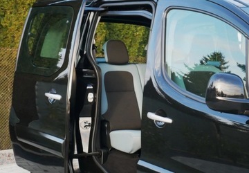 Citroen Berlingo II Van Long Facelifting 1.6 HDi 92KM 2014 Citroen Berlingo Citroen Berlingo 1.6 HDi 90 FAP Multispace 1.6 Diesel, zdjęcie 27