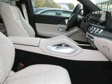 Mercedes GLE V167 SUV Facelifting 2.0 300d 269KM 2025 GLE Coupe 300 d 4-Matic AMG Line 2.0 (269KM) 2025, zdjęcie 5