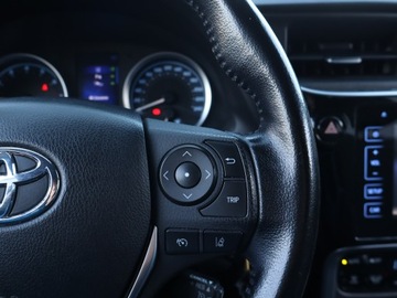 Toyota Corolla XI Sedan 1.6 Valvematic 132KM 2016 Toyota Corolla 1.6 Valvematic, Salon Polska, zdjęcie 16