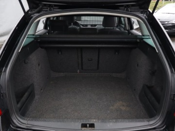 Skoda Octavia III Kombi 2.0 TDI CR DPF 150KM 2015 Skoda Octavia 2.0 TDI, DSG, Xenon, Bi-Xenon, zdjęcie 13