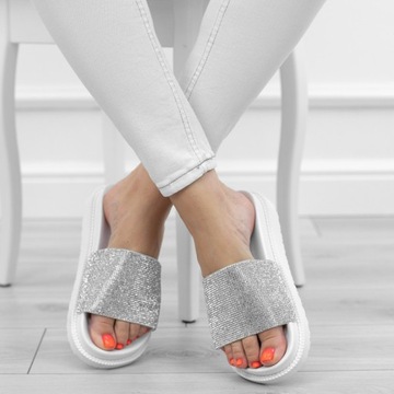 БЕЛЫЕ СЕРЕБРЯНЫЕ ТАПОЧКИ НА ПЛАТФОРМЕ ЦИРКОНИЙ SF-01 г.39