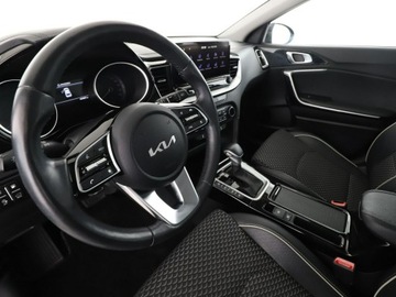 Kia XCeed PHEV 1.6 GDi Plug-in Hybrid 141KM 2022 Kia XCeed PHEV full LED panorama navi kamera i, zdjęcie 13