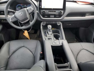 Toyota 2024 Toyota Grand Highlander XLE 2024 2.4l 2.4 Benzyna 265KM, zdjęcie 8