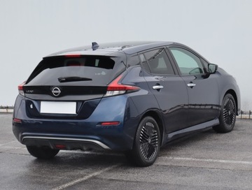 Nissan Leaf II Hatchback Elektryczny 40kWh 150KM 2022 Nissan Leaf 40 kWh, SoH 90%, Salon Polska, zdjęcie 4