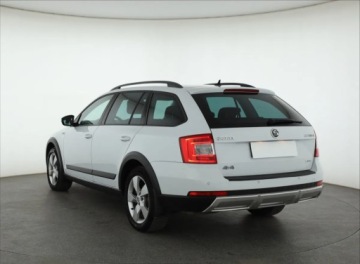 Skoda Octavia III Scout 2.0 TDI 184KM 2015 Skoda Octavia 2.0 TDI, 181 KM, 4X4, DSG, Xenon, zdjęcie 3