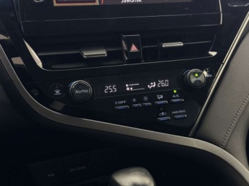 Toyota Camry IX Sedan 2.5 Hybrid Dynamic Force 218KM 2022 Toyota Camry Executive Nawigacja Skorzana tapicerka Kamera cofania Car, zdjęcie 22