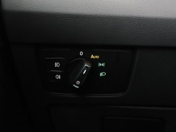 Volkswagen Passat B8 Variant Facelifting 2.0 TDI SCR 150KM 2020 Volkswagen Passat automat virtual cocpit full LED, zdjęcie 33