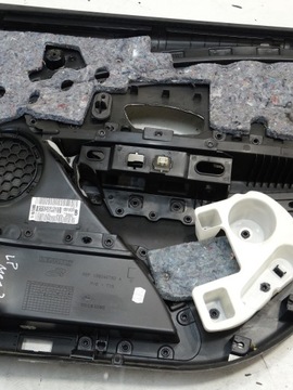 ОБИВКА БОКОВОЙ ДВЕРИ ЛЕВАЯ ПЕРЕДНЯЯ RENAULT MEGANE III HB 809010639R