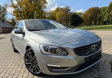 Volvo V60 I Kombi Facelifting 2.0 D4 DRIVE-E 190KM 2015 Volvo V60 Volvo V60 D4 Summum 2.0 Diesel 190KM, zdjęcie 15