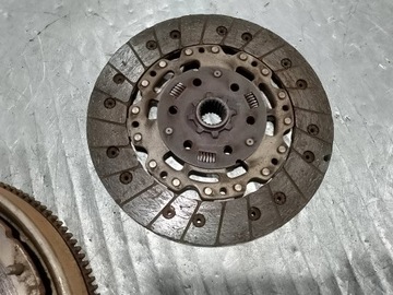 KOLO DVOUHMOTNÉ KOMPLETNÍ OPEL INSIGNIA 55562241 1.6 16V