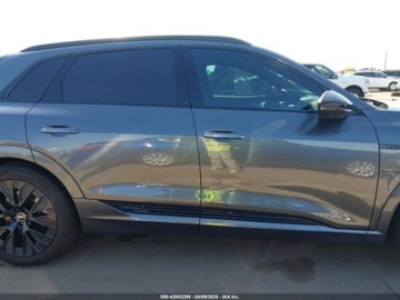 Audi Q8 2024 Audi Q8 E-Tron Prestige Quattro 2024 Elektryczny 402KM, zdjęcie 6