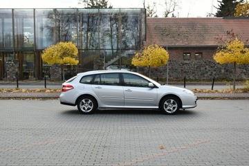 Renault Laguna III Grandtour 2.0 16v 140KM 2009 Renault Laguna 2.0 16v 140KM 2009r. Xenon TEMPOMAT, zdjęcie 6