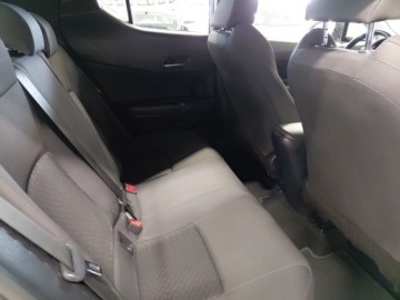 Toyota C-HR I Crossover Facelifting 1.8 Hybrid 122KM 2023 Toyota C-HR 1.8 Hybrid GPF Comfort TOYOTA C-HR 1.8, zdjęcie 9