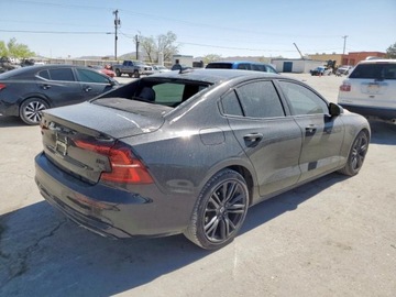 Volvo S60 III 2024 Volvo S60 Plus 2024 2.0l 2.0 Benzyna 247KM, zdjęcie 3