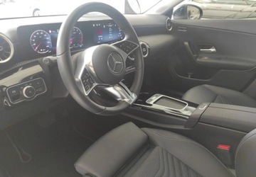 Mercedes CLA C118/X118 Coupe Facelifting 1.3 200 163KM 2024 Mercedes-Benz CLA Salon Polska radary 1.3 Benzyna 163KM, zdjęcie 15