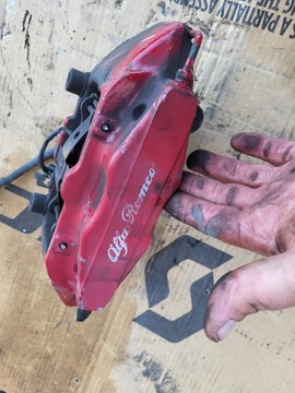 4-ПОРШНЕВЫЕ ПЕРЕДНИЕ СУППОРТЫ ALFA BREMBO