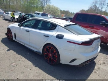 Kia Stinger Liftback 3.3 T-GDi 366KM 2018 Kia Stinger GT2 2018 3.3l 3.3 Benzyna 365KM, zdjęcie 3