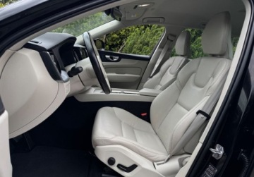 Volvo XC60 II 2021 Volvo XC 60 AWD 4x4 B4 197ps Lift FullLed El.Klapa Skora Kamera Serwis, zdjęcie 12