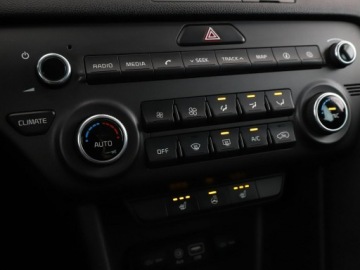 Kia Sportage IV SUV Facelifting 1.6 GDI 132KM 2018 Kia Sportage navi klima auto grzane fotele kamera, zdjęcie 27