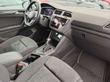 Volkswagen Tiguan II SUV Facelifting 1.5 TSI 150KM 2021 Volkswagen Tiguan FVmarza Salon PL niski przebieg LED Matrix Kamera 360 ASO, zdjęcie 11