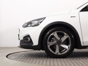 Ford Focus IV Kombi 1.0 EcoBoost 125KM 2019 Ford Focus 1.0 EcoBoost, Serwis ASO, Automat, zdjęcie 14