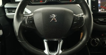 Peugeot 208 I Hatchback 5d Facelifting 1.2 PureTech 82KM 2017 Peugeot 208 (Nr.008) 1.2 82 KM Style Navi Klima Tempomat Parktronik Gwaran, zdjęcie 20