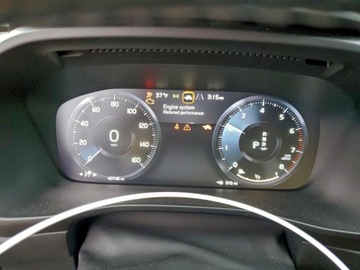 Volvo XC40 2021 Volvo XC 40 T5 R-Design 2021 2.0L 2.0 Benzyna 248KM, zdjęcie 9