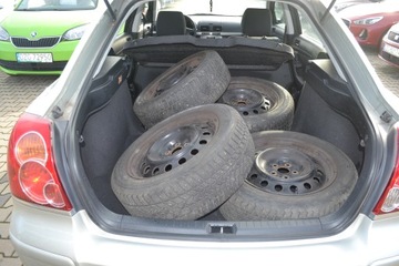 Toyota Avensis II Hatchback 1.8 VVT-i 129KM 2006 Toyota Avensis ,Zarejestrowna, zdjęcie 9