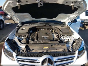 Mercedes GLC C253 2017 Mercedes-Benz GLC 300 2017 2.0l 2.0 Benzyna 241KM, zdjęcie 8