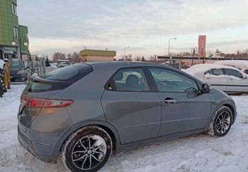 Honda Civic VIII Hatchback 3d 1.4 i-VTEC 100KM 2009 Honda Civic Honda Civic 1.3 Benzyna 100KM, zdjęcie 3