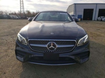 Mercedes Klasa E W213 2018 Mercedes-Benz Klasa E 2018, 3.0L, 4x4, od ubezpieczalni 3.0 Benzyna 329KM, zdjęcie 1