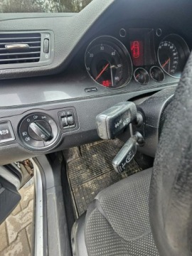 Volkswagen Passat B6 Variant 1.9 TDI PDE 105KM 2007 Volkswagen Passat Klimatyzacja - 2.0 TDI - 140KM, zdjęcie 6