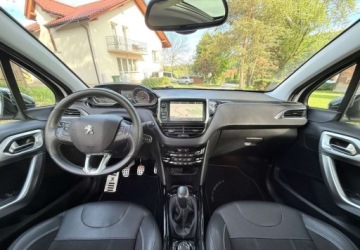 Peugeot 2008 I SUV Facelifting 1.2 PureTech 110KM 2018 Peugeot 2008 Peugeot 2008 PureTech 110 StopampStart Crossway 1.2 Benzyna, zdjęcie 18