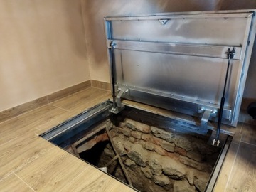 Люк подвальный, вход в подвал ПРОИЗВОДИТЕЛЬ 80х80 см.