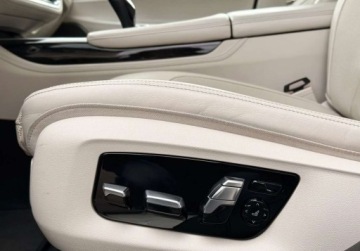 BMW Seria 7 G11-G12 Sedan Facelifting 4.4 750i 530KM 2021 BMW Seria 7 I wlasciciel M Sport Salon PL Laser Bezwypadkowy FVAT23, zdjęcie 30