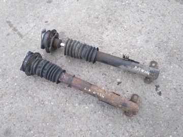 Amortyzatory przód komplet Mercedes W124 3.0 D