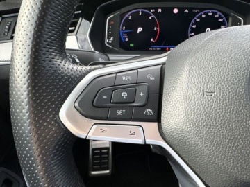 Volkswagen Passat B8 Variant 2.0 TDI BlueMotion SCR 190KM 2019 Volkswagen Passat TDI 190KM Highline R-Line Panorama Kam. 360 Keyless, zdjęcie 16