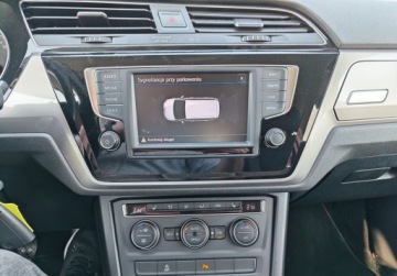 Volkswagen Touran III 1.6 TDI 115KM 2017 Volkswagen Touran swiezo sprowadzone, zarejestrowane, 7osob 1.6 Diesel, zdjęcie 20
