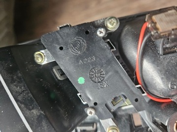 LANCIA THESIS PANEL ŘÍZENÍ SKLY LEVÝ PŘEDNÍ KLIKA