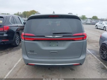 Chrysler Pacifica II 2022 Chrysler Pacifica Touring L 2022 3.6l 3.6 Benzyna 287KM, zdjęcie 4