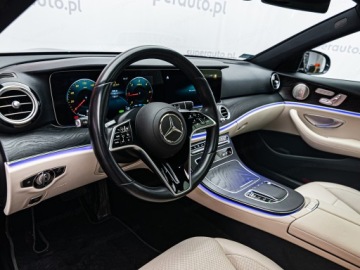Mercedes Klasa E W213 Limuzyna Facelifting 2.0 220d 200KM 2022 MERCEDES-BENZ E Klasa 220 d 4-Matic 2.0 (200KM) 2022, zdjęcie 10