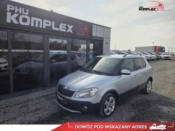 Skoda Fabia II Hatchback Facelifting 1.2 TSI 85KM 2011 Skoda Fabia SCOUT 1.2 Benzyna 86KM Serwis ASO 1.2 Benzyna 86KM