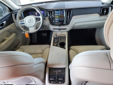 Volvo XC60 II 2022 Volvo XC 60 B5 INSCRIPTION, od ubezpieczalni 2.0 Benzyna 247KM, zdjęcie 7