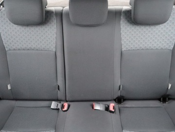 Toyota Yaris III Hatchback 5d Facelifting 1.33 Dual VVT-i 99KM 2015 Toyota Yaris 1.33 Dual VVT-i, Salon Polska, zdjęcie 9