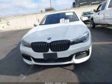BMW Seria 7 G11-G12 2018 BMW Seria 7 740i 2018 3.0l 3.0 Benzyna 320KM, zdjęcie 7