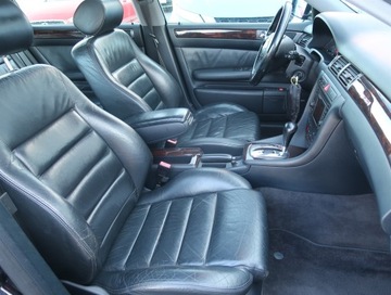 Audi A6 C5 Avant 4.2 V8 300KM 2000 Audi A6 4.2, 4X4, Automat, Xenon, Klima, zdjęcie 8