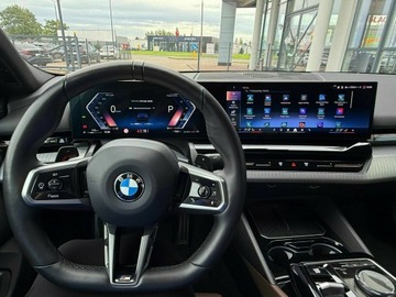 BMW Seria 5 G90-91 Touring 2.0 520d 197KM 2024 BMW 520 BMW 520d xDrive, Salon PL, Bezwypadkowy, C, zdjęcie 16