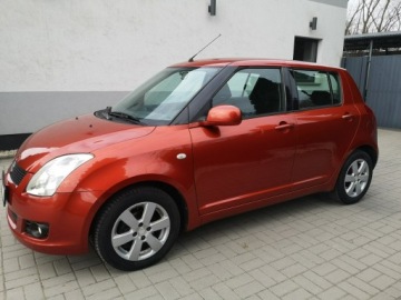 Suzuki Swift IV Hatchback 5d 1.3 92KM 2009 Suzuki Swift 1,328 16v 92KM Klimatyzacja Alu, zdjęcie 9